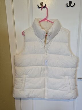 Old Navy Cream Quilted Puffer Vest with High Collar NWT